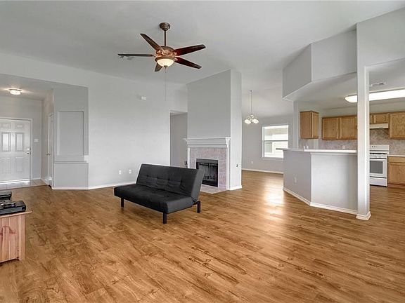 5th image of 1110 Delia Chappa Ln
