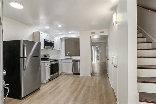 1st image of 1632 4th St APT 1
