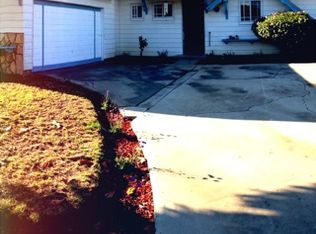 625 W Iris St, Oxnard, CA 93033