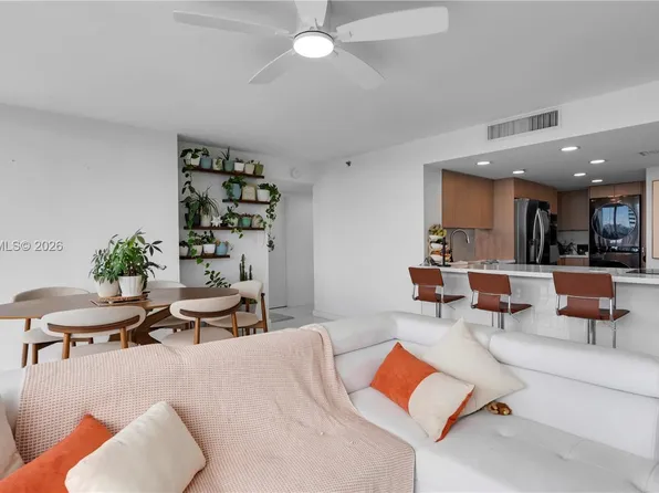 7601 E Treasure Dr APT 1011, North Bay Village, FL 33141