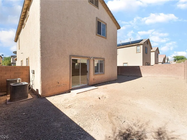 32 Rosa Rosales Ct — Photo 20