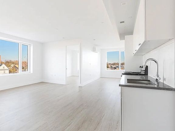 4th image of 1349 Brooklyn Ave #5A