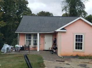 1774 Chestia Rd, Gainesville, GA 30507