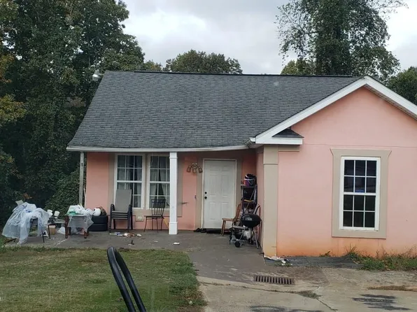 1774 Chestia Rd, Gainesville, GA 30507