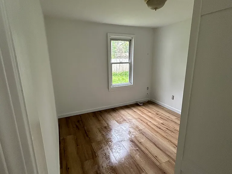 303 Collettes Grove Rd — Photo 13