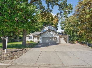 600 Lyman Blvd, Chanhassen, MN 55317