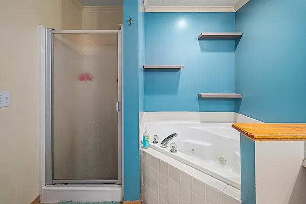 568 Tamarack Dr — Photo 8