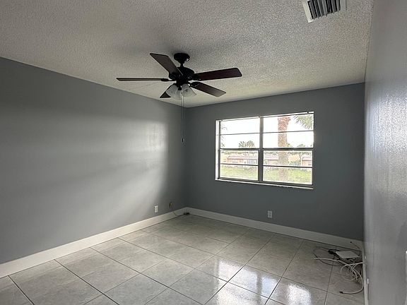 5th image of 188 Lake Evelyn Dr #188