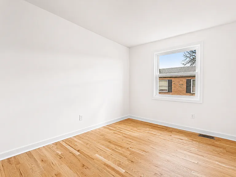 101 Poe St #38 — Photo 9