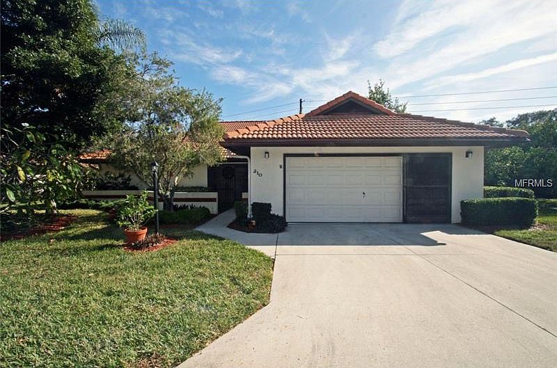 1st image of 210 Laurel Hollow Dr #6