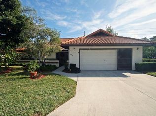 210 Laurel Hollow Dr #6, Nokomis, FL 34275