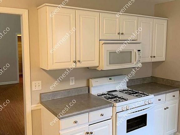 3rd image of 3152 Oak Vista Way