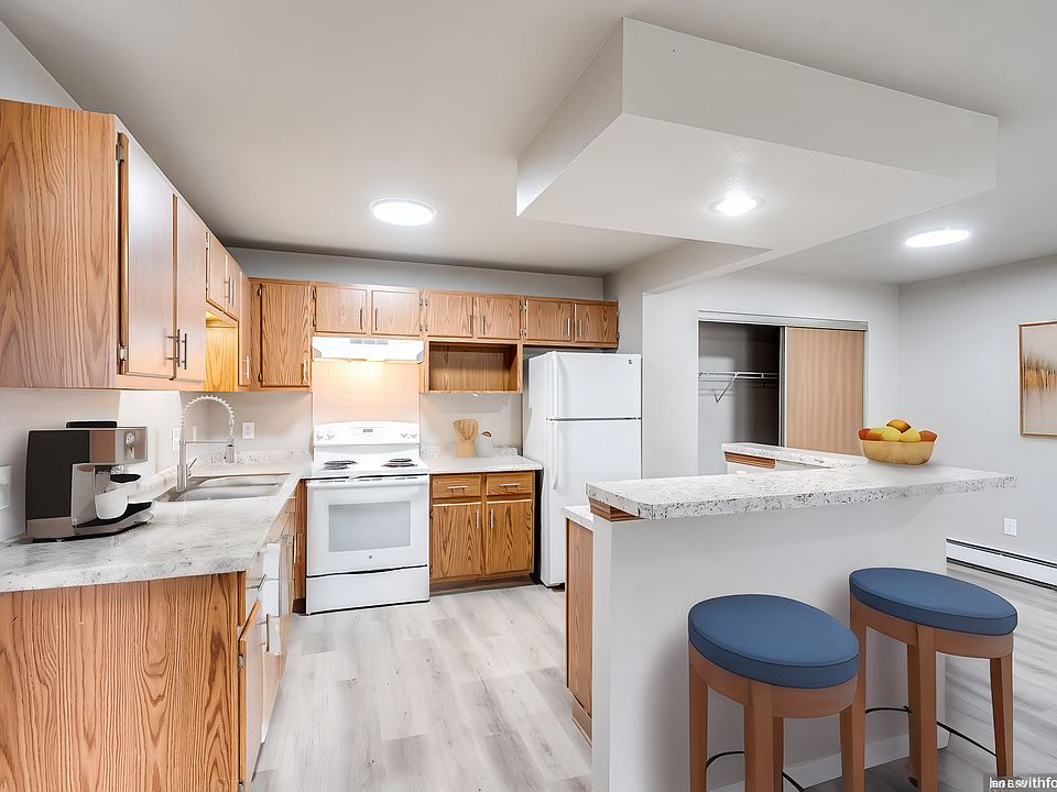 Townhomes 2 Bed 2 Bath
