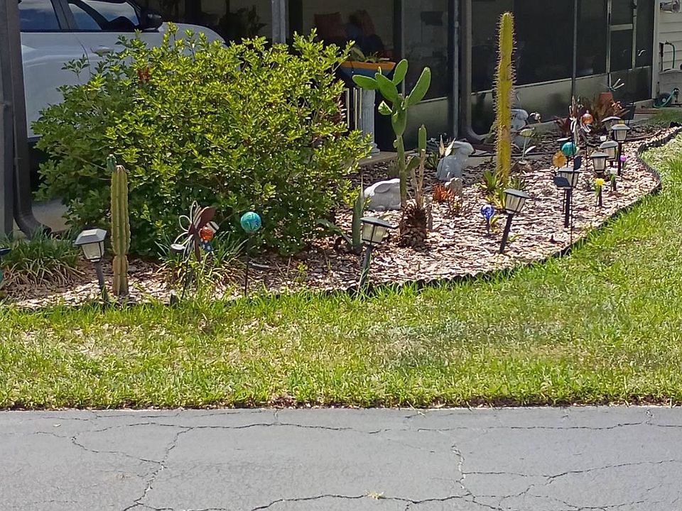 2nd image of 127 Chestnut Ln