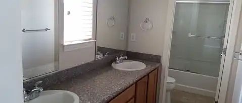 5th image of 2139 Vienna Way
