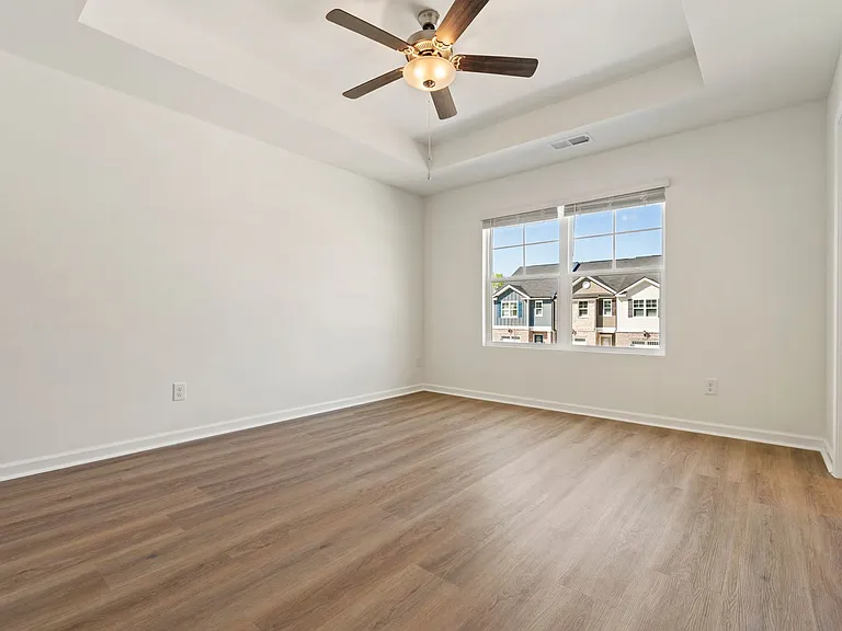212 Wiltshire Mill Dr — Photo 10