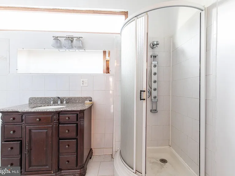 33 Randolph Pl NW — Photo 17