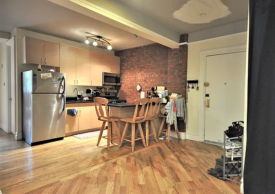 Rented by Corcoran | media 18