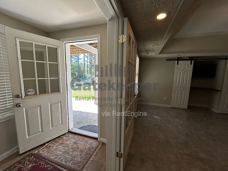 115 Hidden Lake Dr — Photo 48