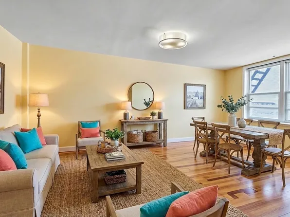 735 Avenue W image 1 of 13