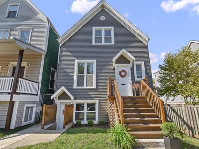 2516 N Central Park Ave #1, Chicago, IL, 60647