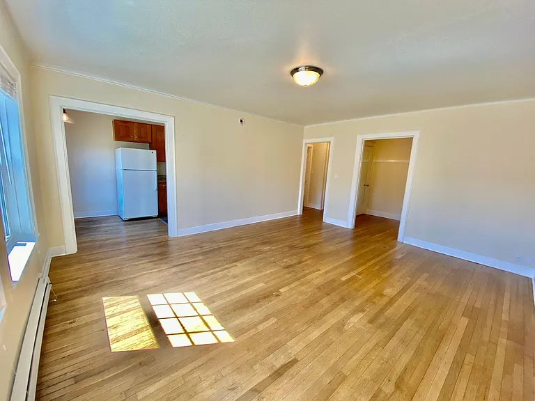 Washington Irving Apartments — Photo 10