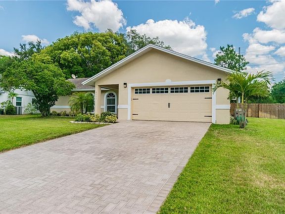 3rd image of 2603 Bridle Dr