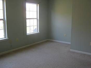 1st image of 13 Flewellen Dr