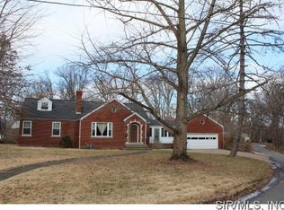651 Roosevelt Dr, Edwardsville, IL 62025