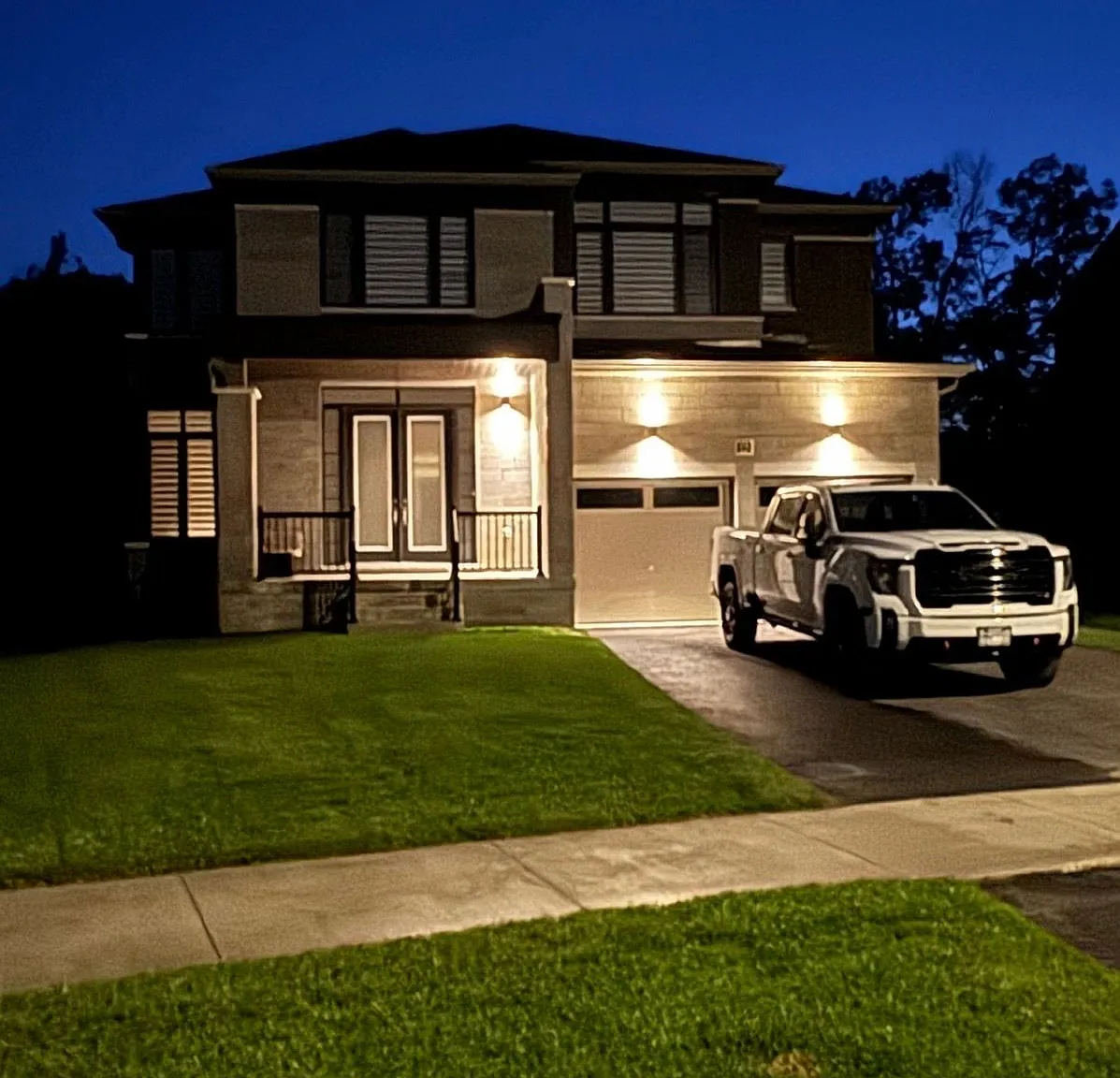 5 bed, $3,350 — Photo 1