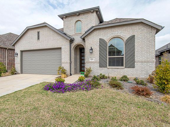 2nd image of 1317 Arrowwood Dr