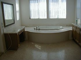5th image of 4056 Harbour Island Ln