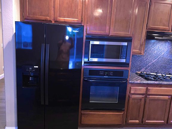 3rd image of 2135 Glen Canyon Dr