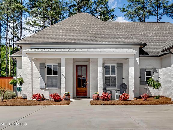 3rd image of 457 Crossvine Pl