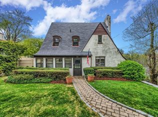 35 Hillcrest Rd, Hartsdale, NY 10530