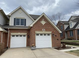 32 Red Tail Dr, Hawthorn Woods, IL 60047