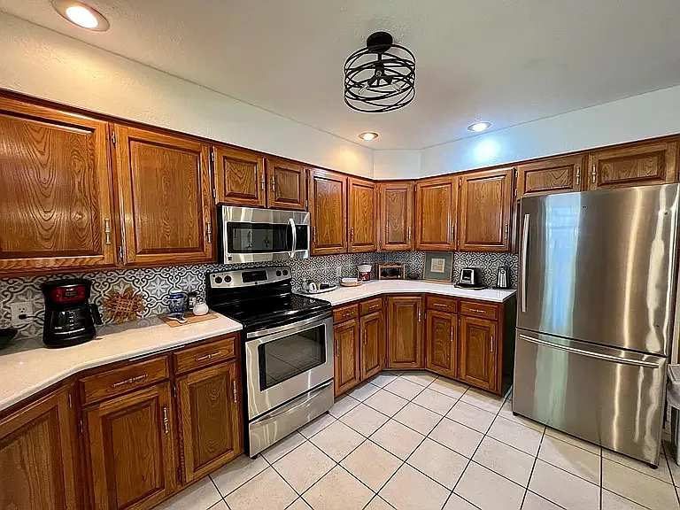 2902 Candlestick Ln — Photo 15