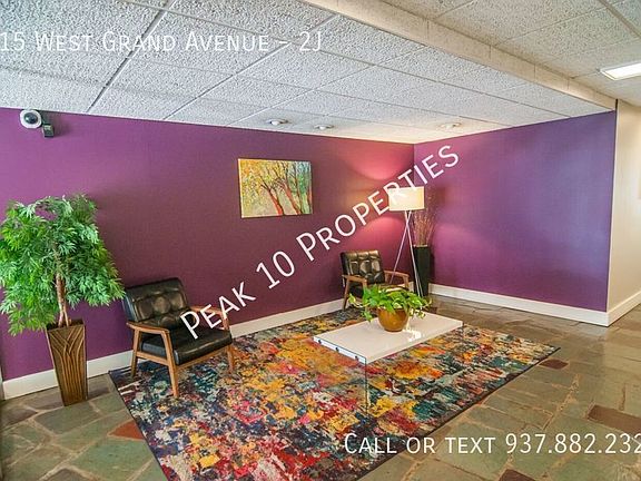 4th image of 515 W Grand Ave #2J
