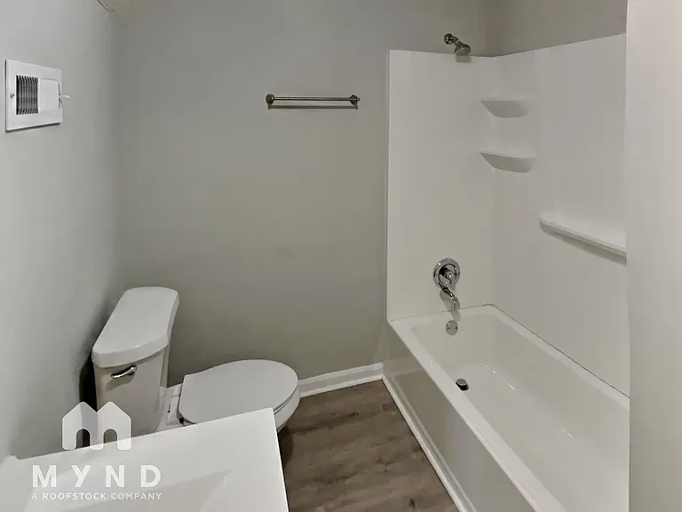 112 Pineview Ct — Photo 18