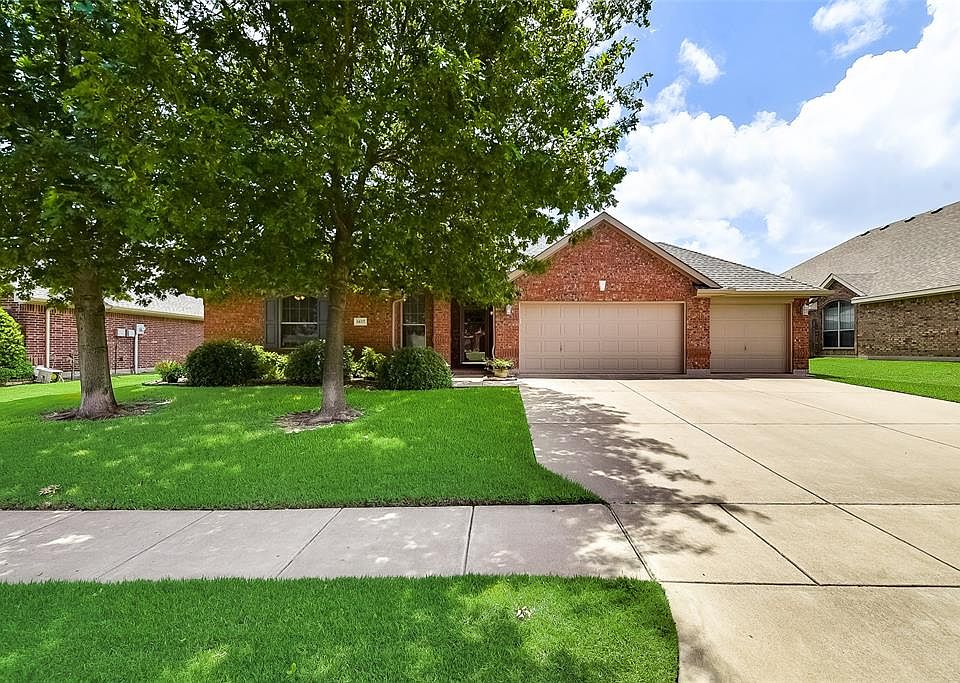 1st image of 3027 Leslie Dr