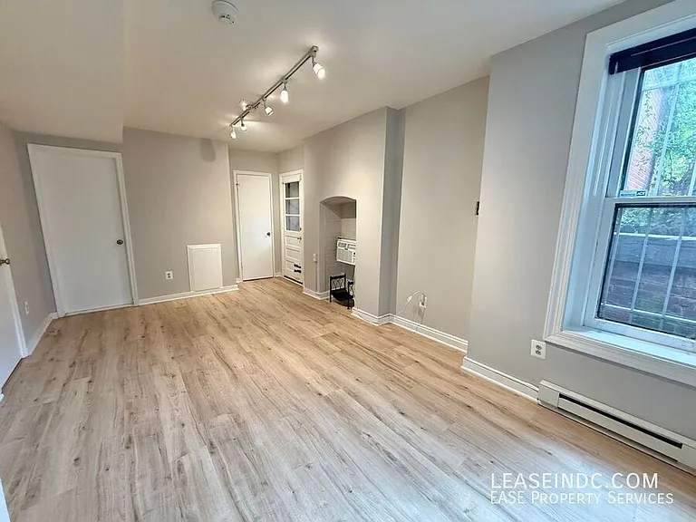 1000 N St NW #B — Photo 15
