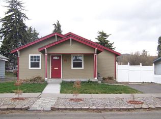2247 Applegate Ave, Klamath Falls, OR 97601