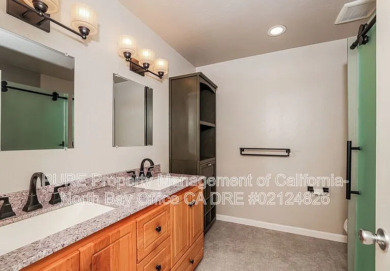 42 Redwood Ct — Photo 18