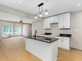 8776 Dexter Ave