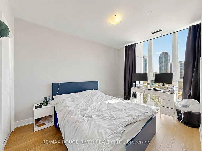 1486 Bathurst St #503 — Photo 17