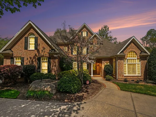 51210 Eastchurch, Chapel Hill, NC 27517