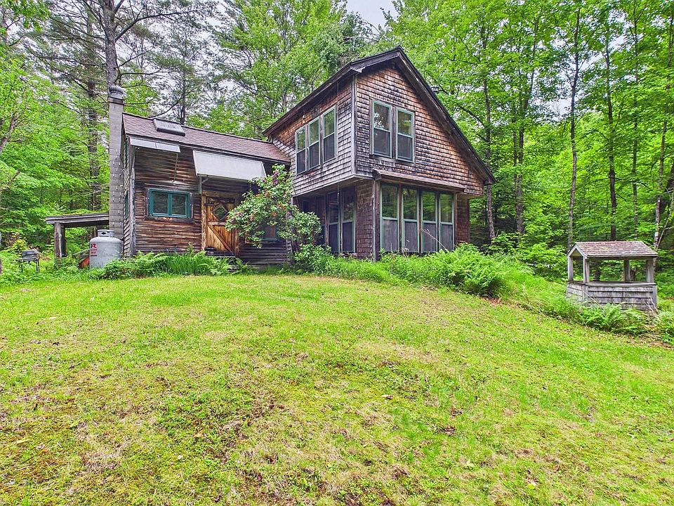 1st image of 699 Kinsman Road