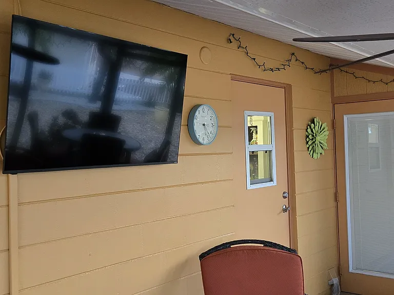 1801 El Rio Dr — Photo 23