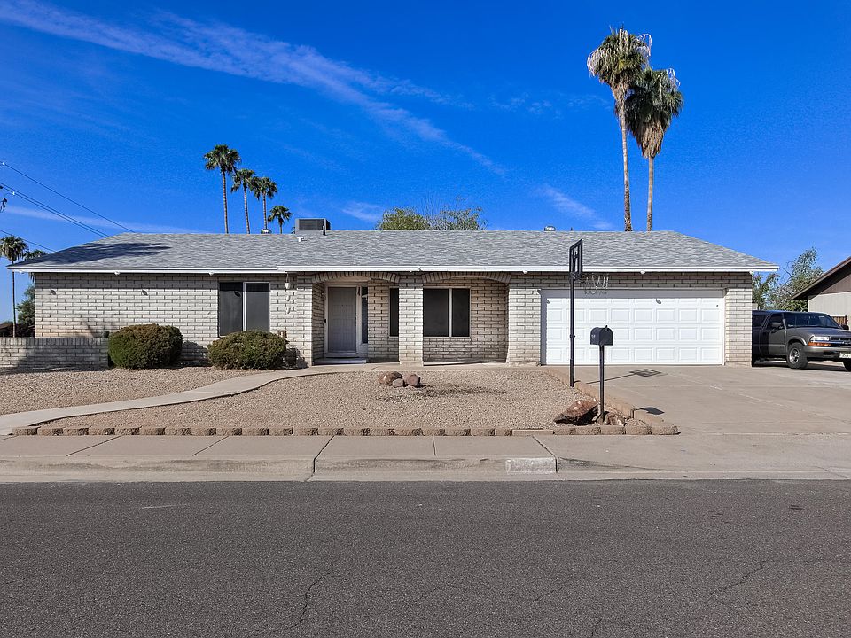 1st image of 15402 N 31st Dr