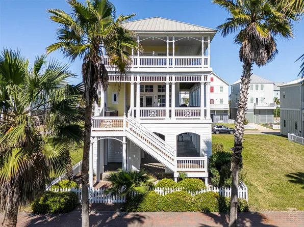 730 Beachtown Psge, Galveston, TX 77550